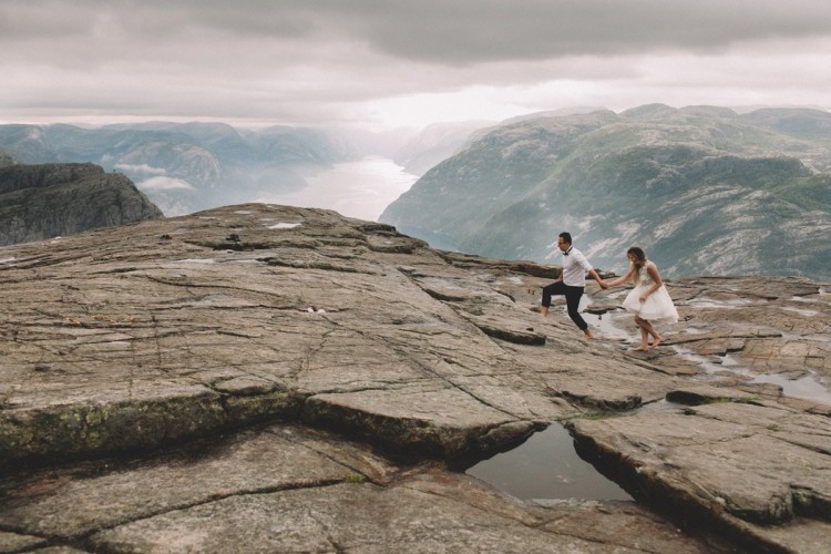 Magdalena i Łukasz – plener ślubny na Preikestolen w Norwegii