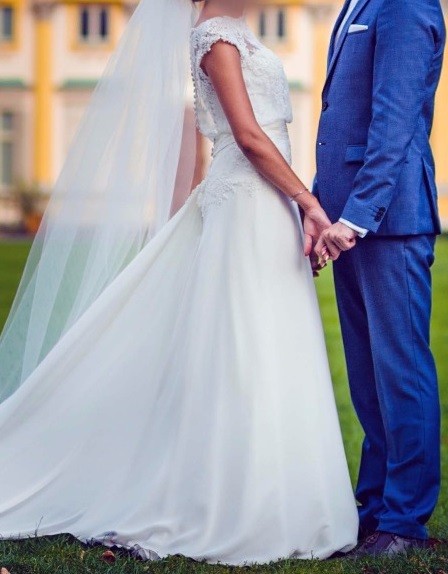Piękna suknia ślubna