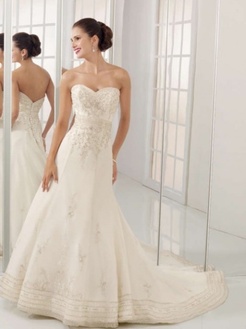 Suknia ślubna księżnej Cate/ Mori Lee 2413