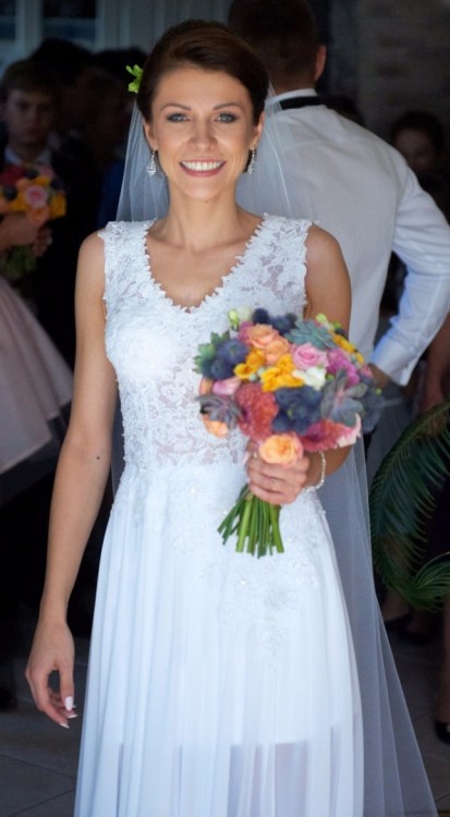 Vanessa - koronkowa suknia ślubna 2015