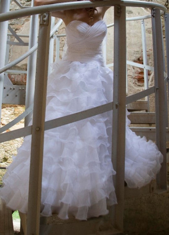 bajkowa suknia ślubna