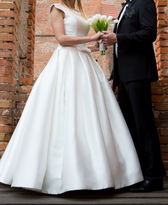 Suknia ślubna Pronovias 2016 Pravina