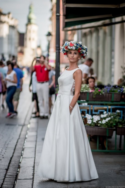 Sukienka ślubna MALIBU xs elegancka ręcznie haftowana