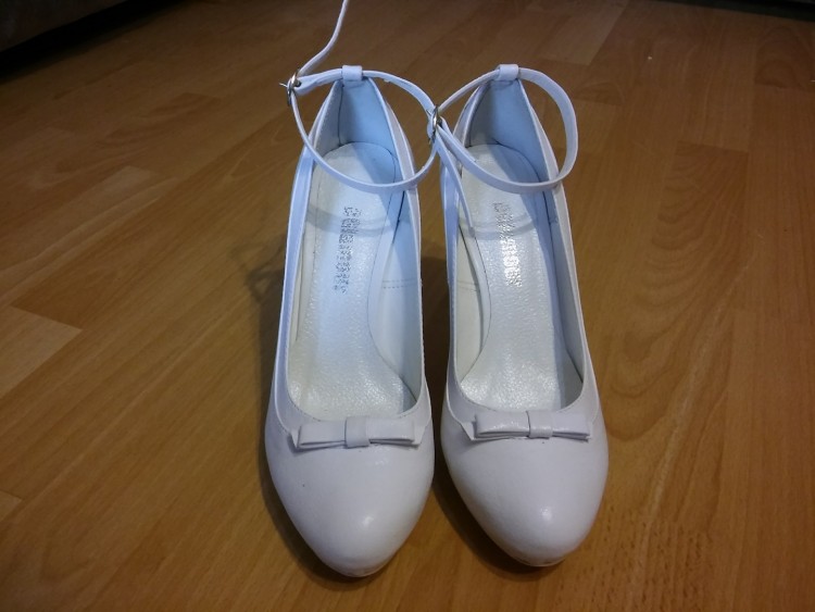 Sprzedam buty ślubne! Nowe!