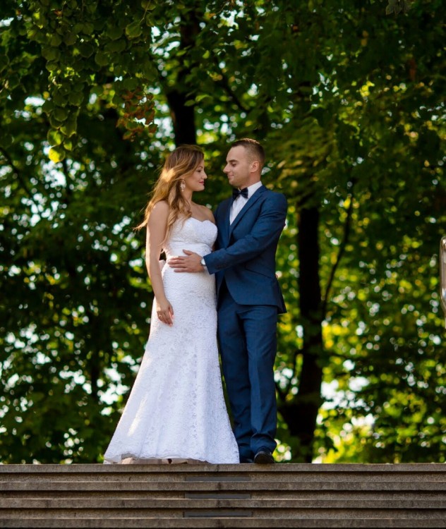 Koronkowa suknia ślubna rybka syrenka