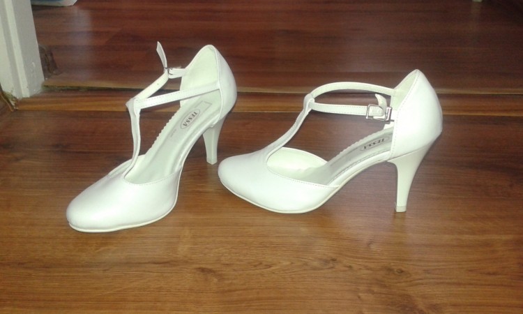 Nowe białe buty ślubne Tessa rozmiar 37