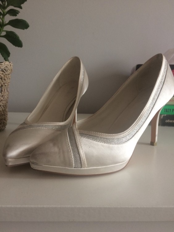 Buty ślubne Menbur 40