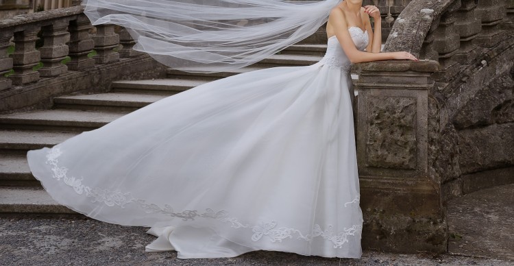 Adriana Vanilla Sposa z trenem 36/38