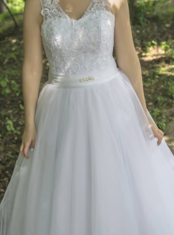 Piękna suknia ślubna model 2016
