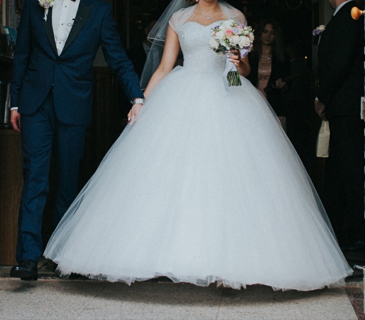 Suknia śubna princessa