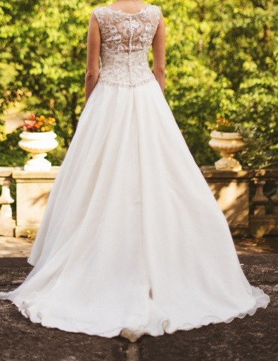 Piękna suknia ślubna David Tutera
