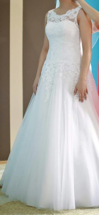 Suknia ślubna wzorowana na modelu 8630 Justin Aleksander