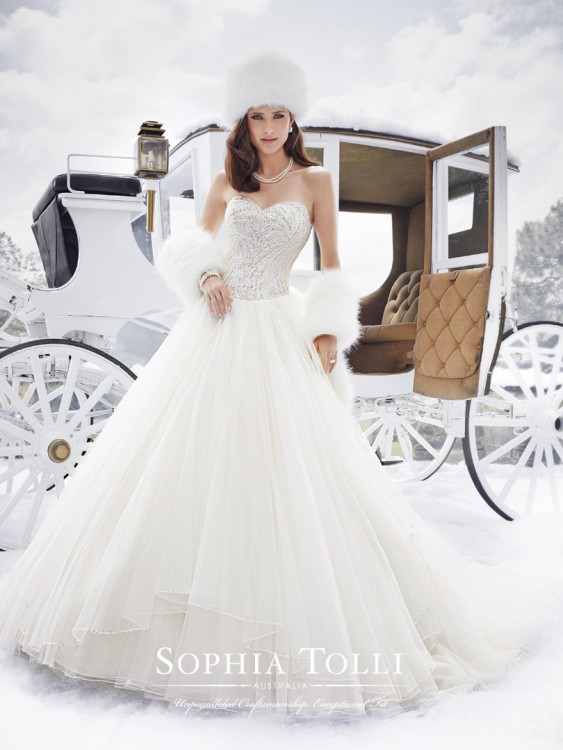 suknia ślubna marki Sophia Tolli model Y21506