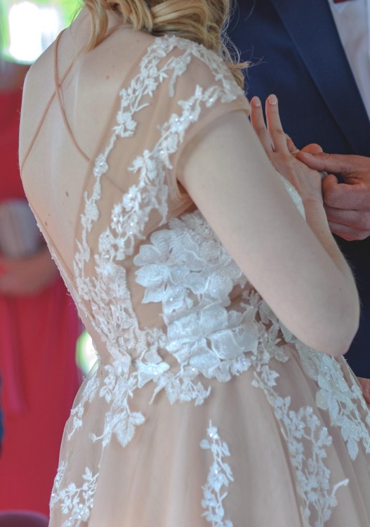 sprzedam suknię ślubną