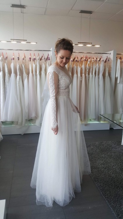 Zjawiskowa suknia Julii Gastoł, r.40/42 | Sopot