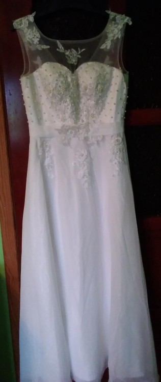 Nowa suknia ślubna r. 36