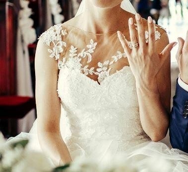 Suknia slubna Trinity marki Pronovias Barcelona