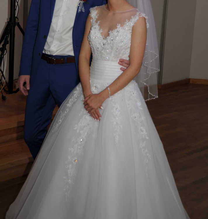 Piękna suknia ślubna- princesska