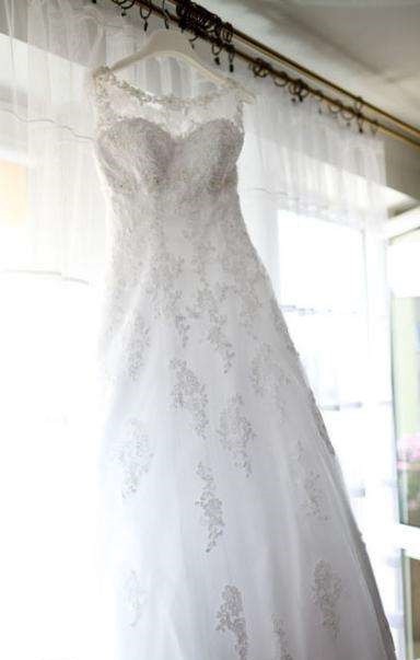 Suknia ślubna Lillian West 6300