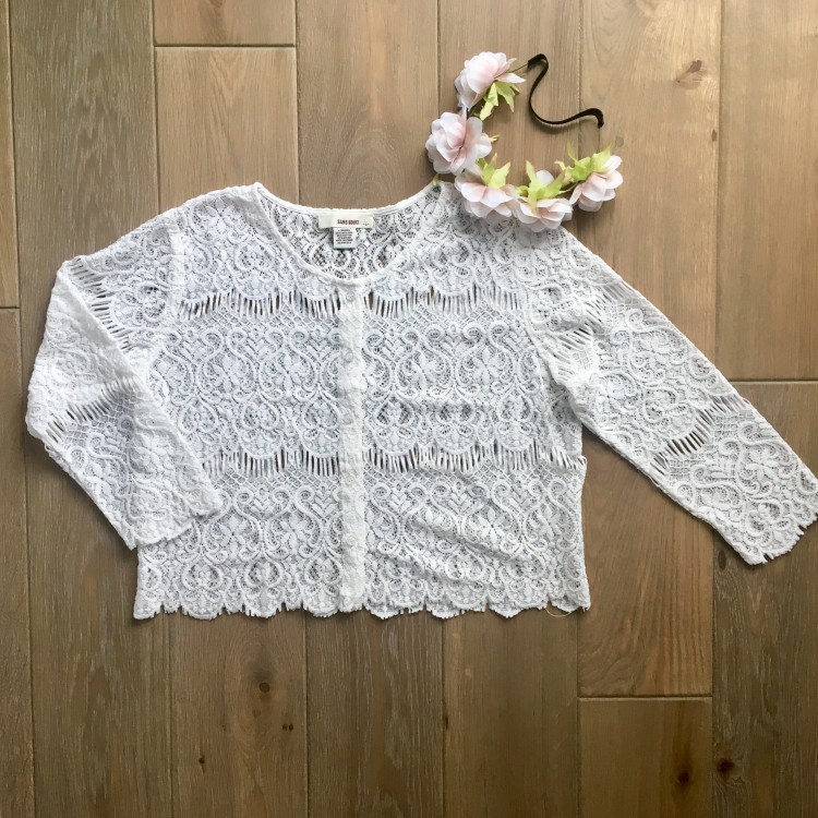 Narzutka / koronkowy sweterek