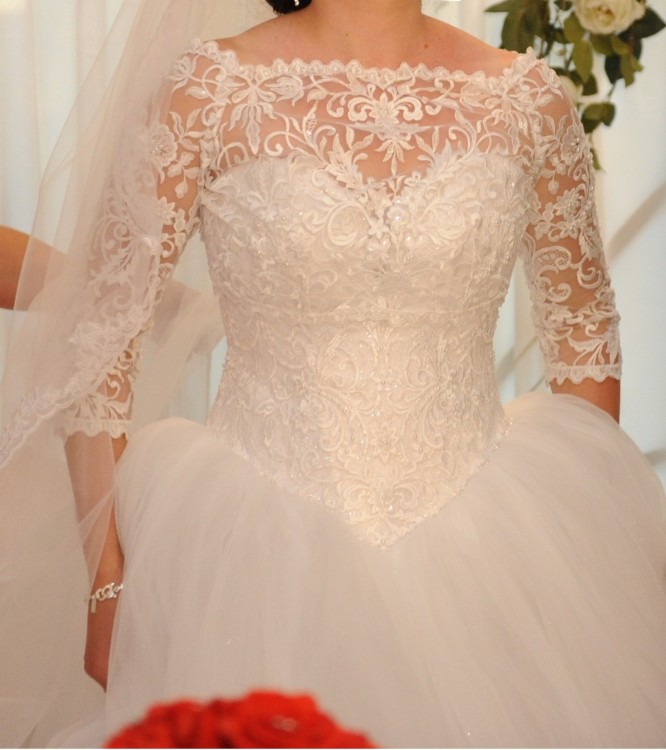 Sprzedam piękną suknię ślubną