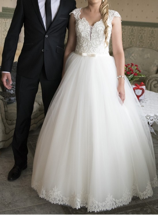 Zjawiskowa suknia ślubna