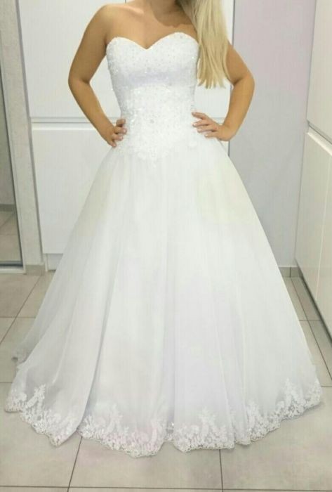 Przepiękna suknia w IDEALNYM stanie!