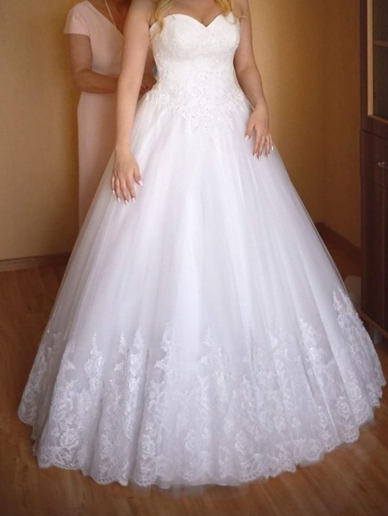 Suknia ślubna Solveige stan b.dobry +welon gratis