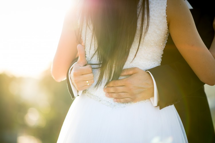 Suknia ślubna z kryształkami SWAROVSKIEGO