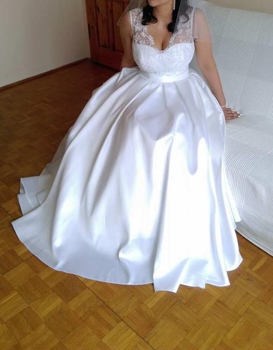 Suknia Ślubna ;) rozmiar 42-48 ;)