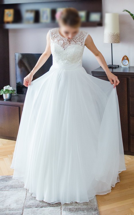 SUKNIA ŚLUBNA + welon