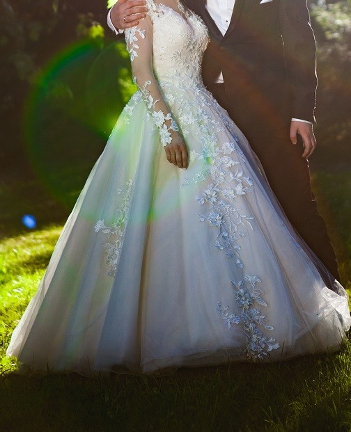 Piękna suknia ślubna z długim rękawem r. 34/36