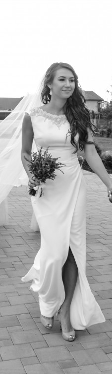 ZJAWISKOWA SUKNIA ŚLUBNA "BOTEGA"