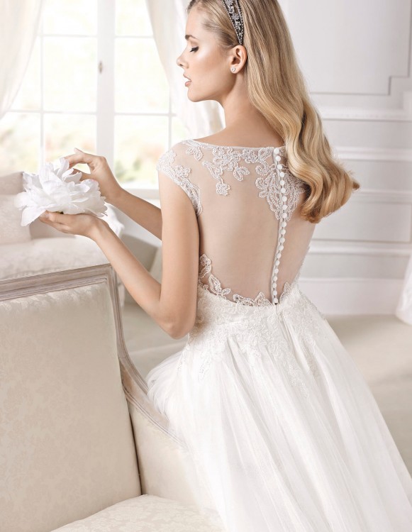 Delikatna i romantyczna Suknia Edelma z kolekcji LaSposa