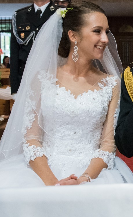 Suknia ślubna + 3 welony