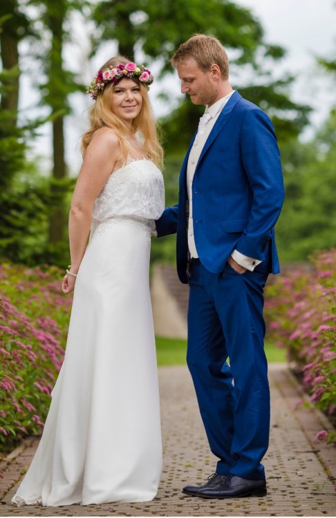 Suknia marki Diana - prosta, elegancka, romantyczna r. 38