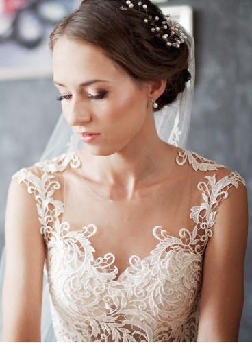 Suknia ślubna Machiko Gala z długim trenem kolor Ivory