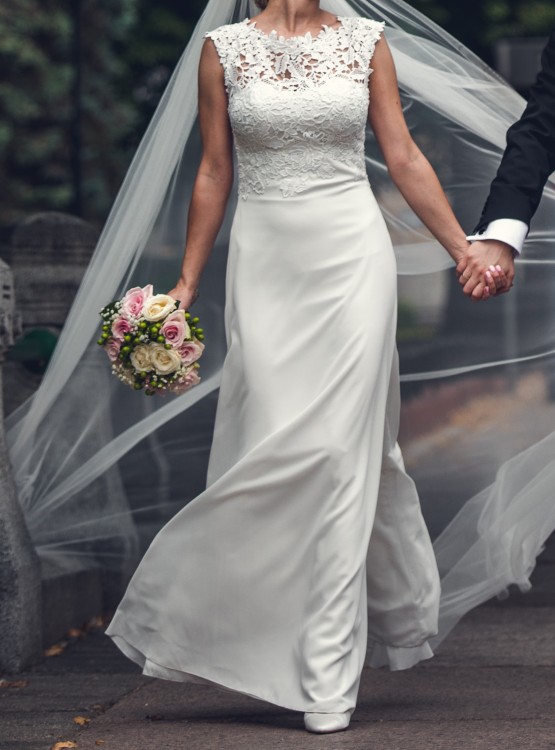 Suknia ślubna Pronovias