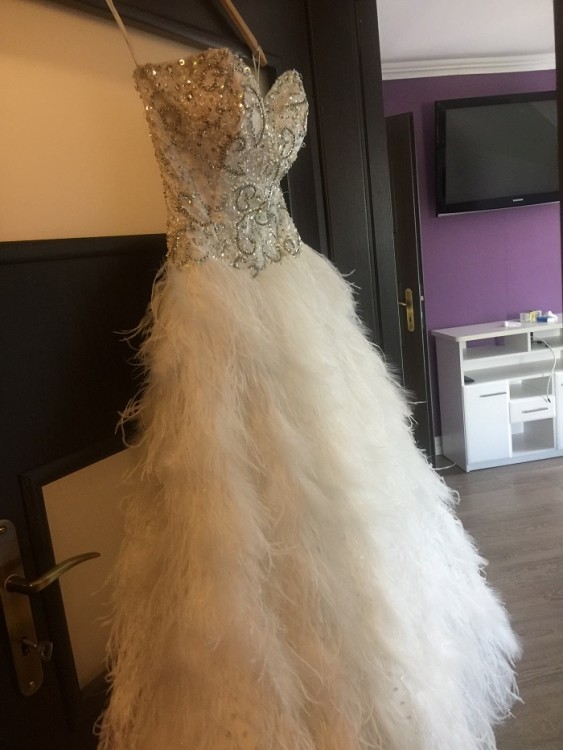 Suknia naturalne strusie pióra Unikat