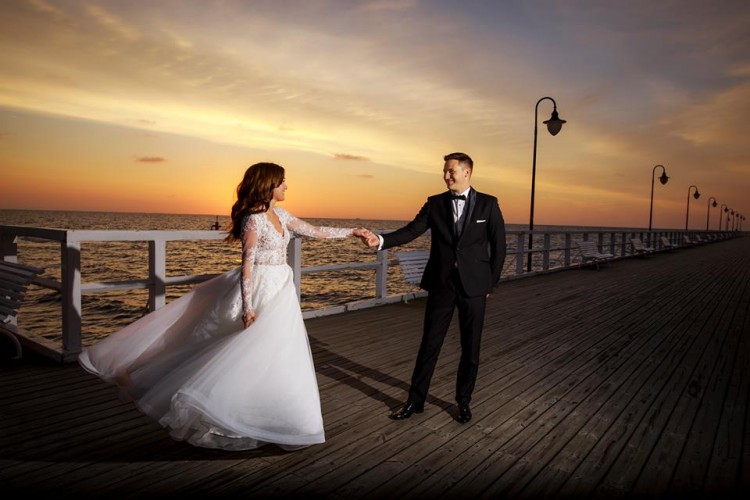 Sprzedam niepowtarzalna suknię ślubna rozmiar 34/36