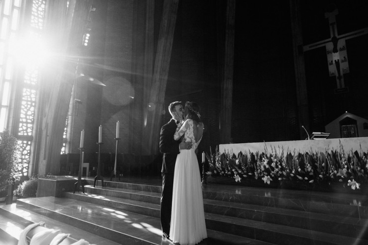 SUKNIA RUSTYKALNA NATURALNA PROSTA KORONKA