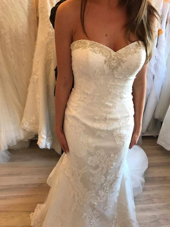 Suknia ślubna Pronovias model Pruda
