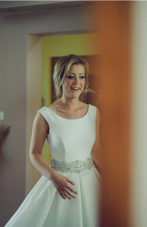 Suknia ślubna mikado z elementami Swarovskiego