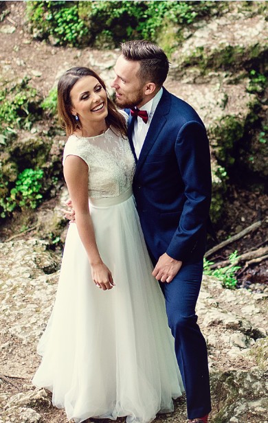 PRZEPIĘKNA SUKNIA ŚLUBNA z kolekcji 2016 Mia Lavi