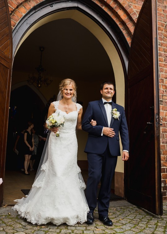 Wymarzona koronkowa suknia ślubna