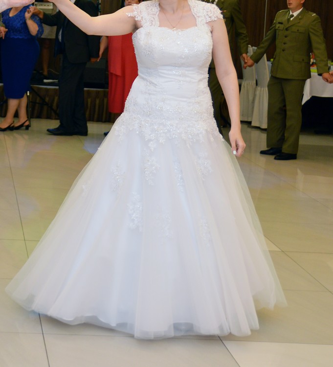 Suknia ślubna regulowana 42/44