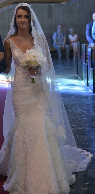 Piękna, kobieca suknia ślubna Justin Alexander