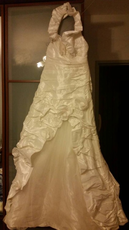 Suknia ślubna Ecru z kołnierzem