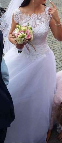 Suknia ślubna fresia antra tren kamienie kol.2017