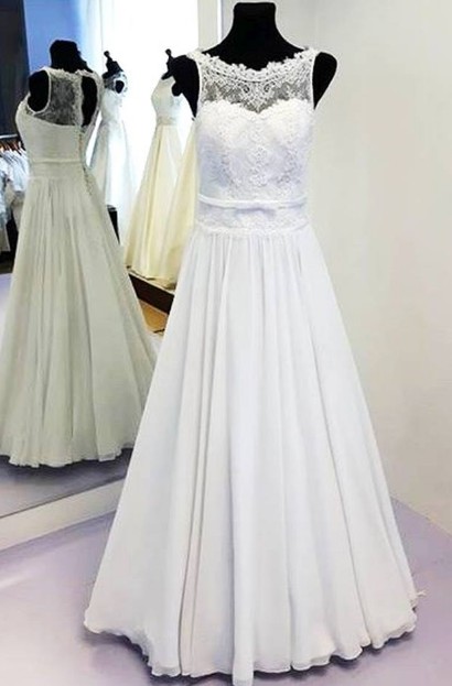 Śnieżnobiała Suknia Ślubna